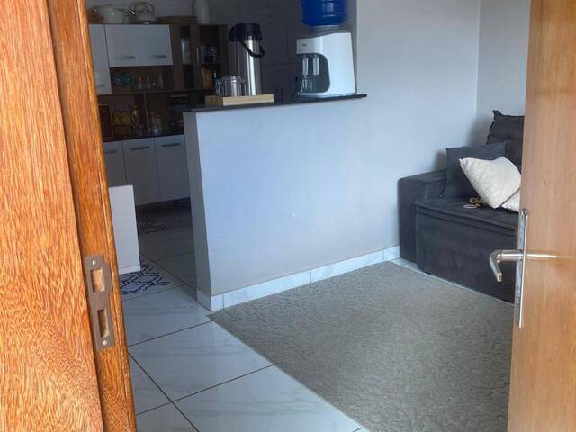 #8 - Apartamento para Venda em Luziânia - GO - 3