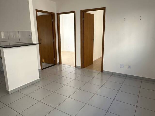 Apartamento para Venda em Valparaíso de Goiás - 2